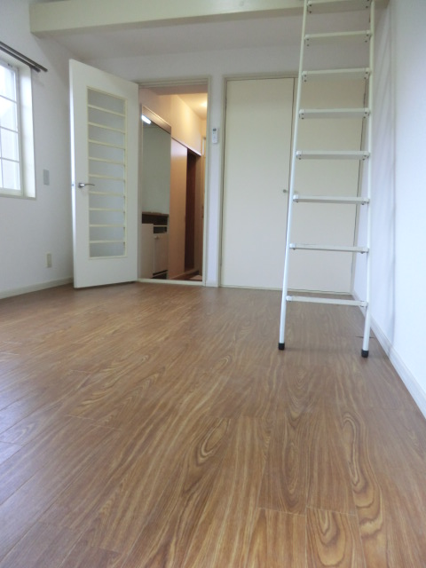 Living and room