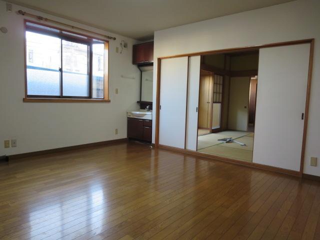 Living and room