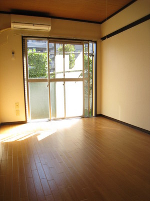 Living and room
