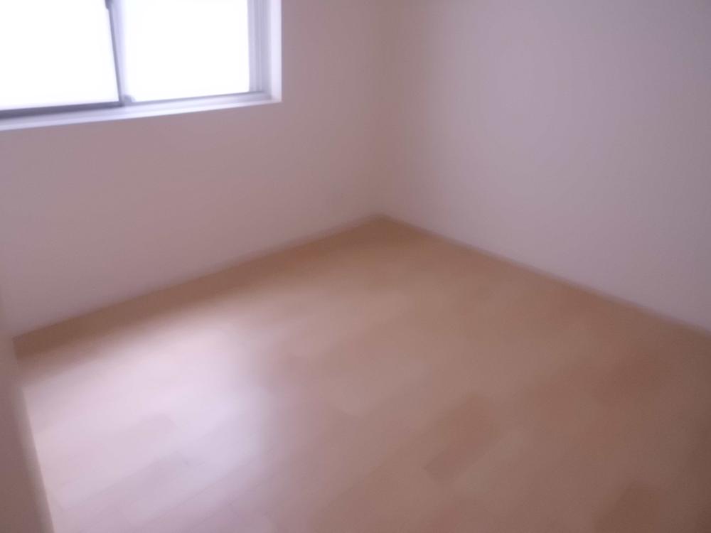 Non-living room. Storeroom 5.2 Pledge