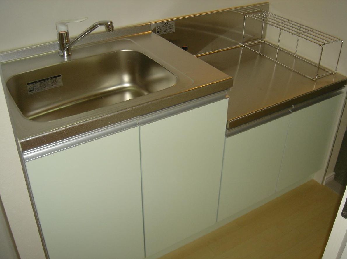 Kitchen.  ☆ Two-burner gas stove installation Allowed ☆ 