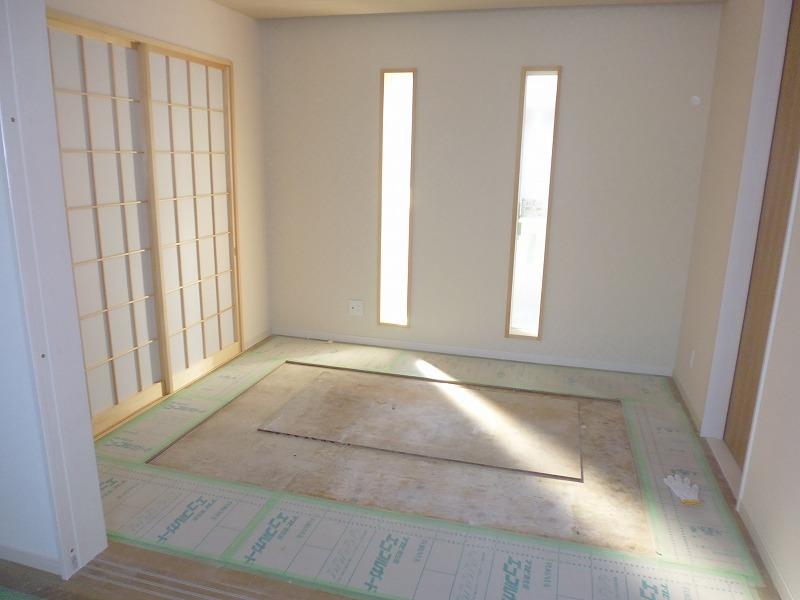 Non-living room. Indoor (11 May 2013) Shooting