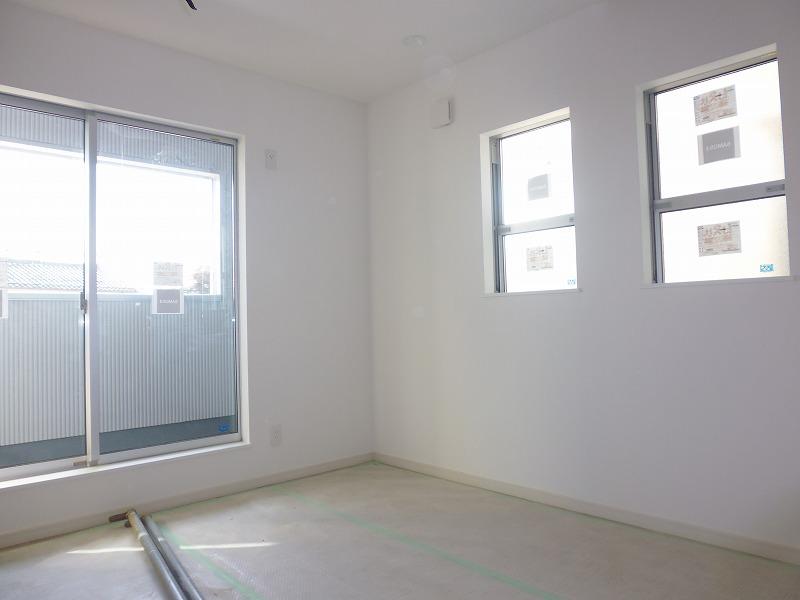 Non-living room. Indoor (11 May 2013) Shooting