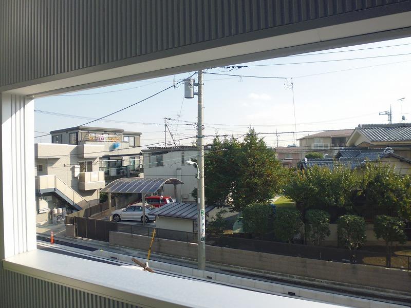 View photos from the dwelling unit. View from the site (November 2013) Shooting