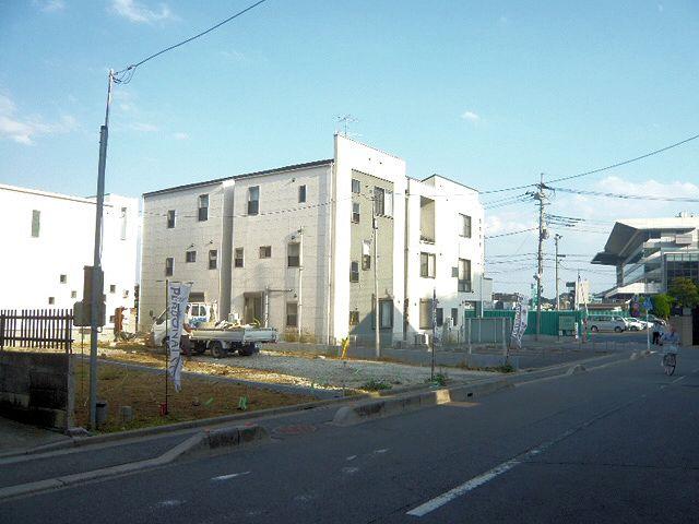 Local photos, including front road. 10 / 12 shooting Car out is you get a breeze! 