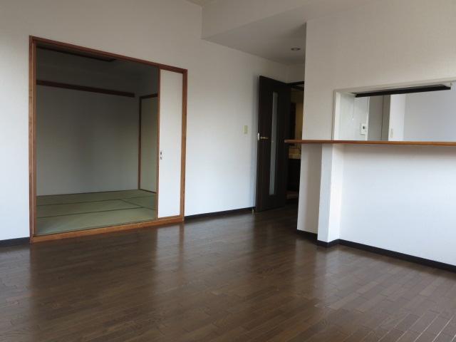 Living and room