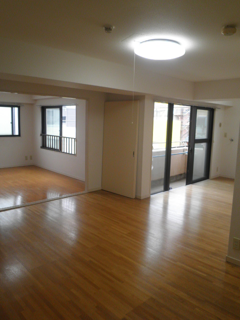 Living and room