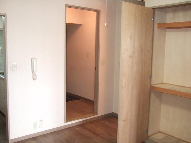 Living and room