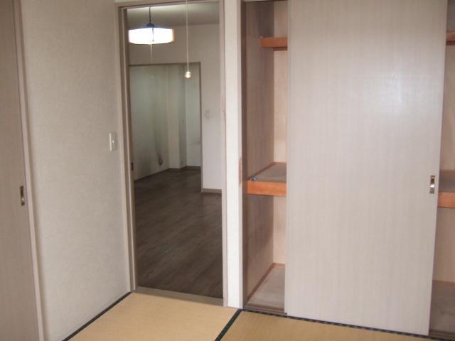 Living and room