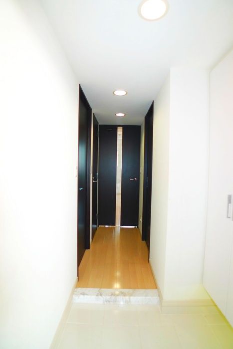 Other room space. Corridor