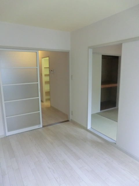 Living and room