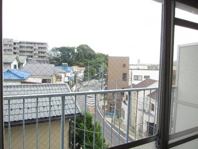 View. Vantage balcony ☆