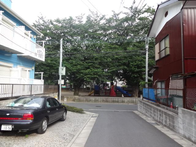 Local photos, including front road. Local before park (June 2013) Shooting