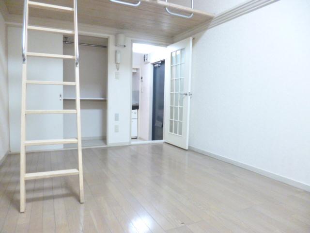 Living and room
