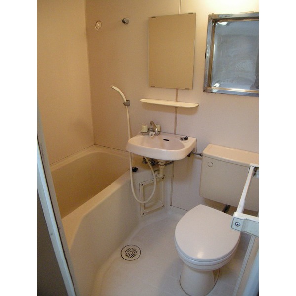 Bath. bus ・ toilet ・ Wash