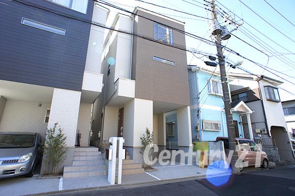 Local photos, including front road