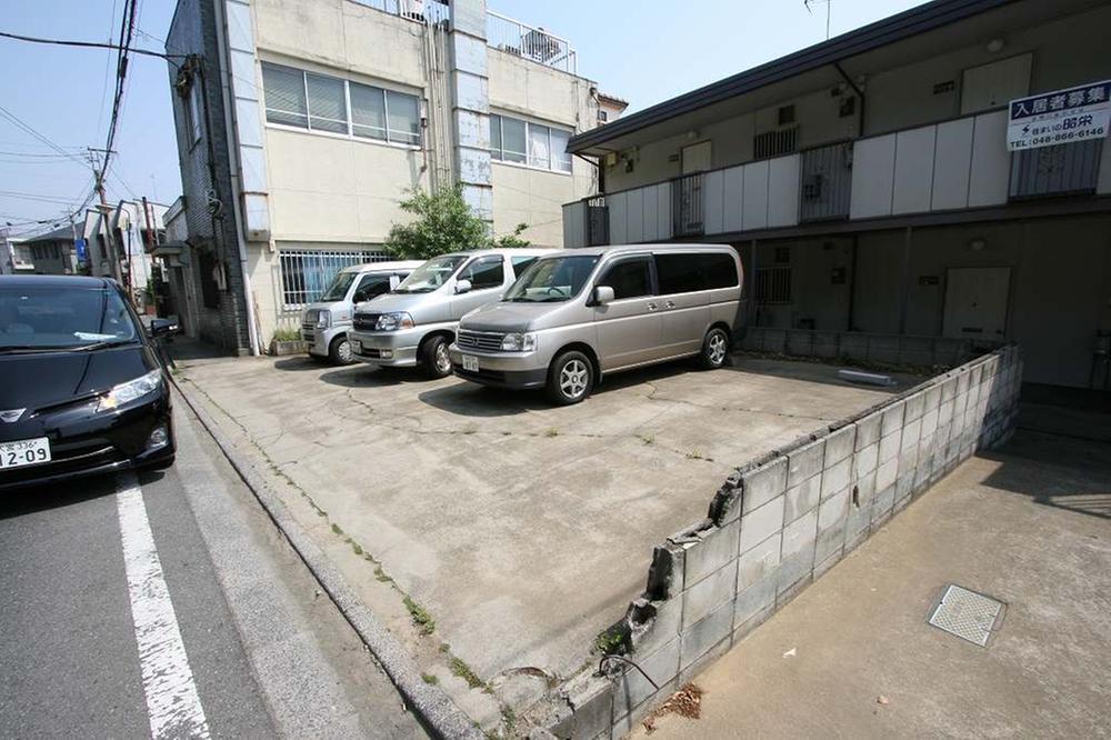 Local photos, including front road. Local (May 2013) Shooting