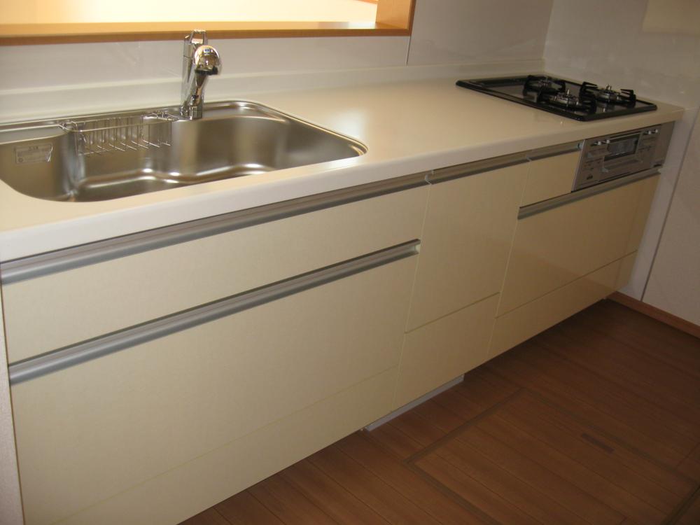 Same specifications photo (kitchen). Same specifications