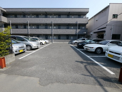 Parking lot