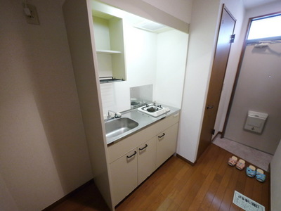 Kitchen. 1-neck Gasukitchin