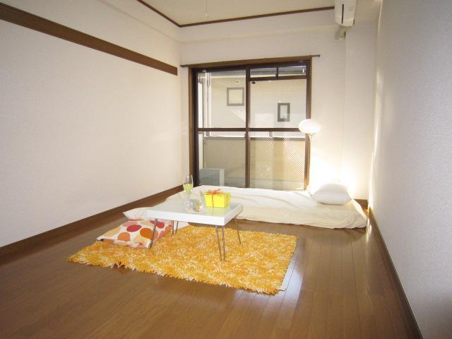 Living and room