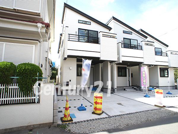 Local appearance photo. Bright dwelling local wrapped in plenty of sunlight (October 2013) Shooting C Building