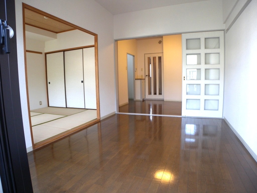 Living and room