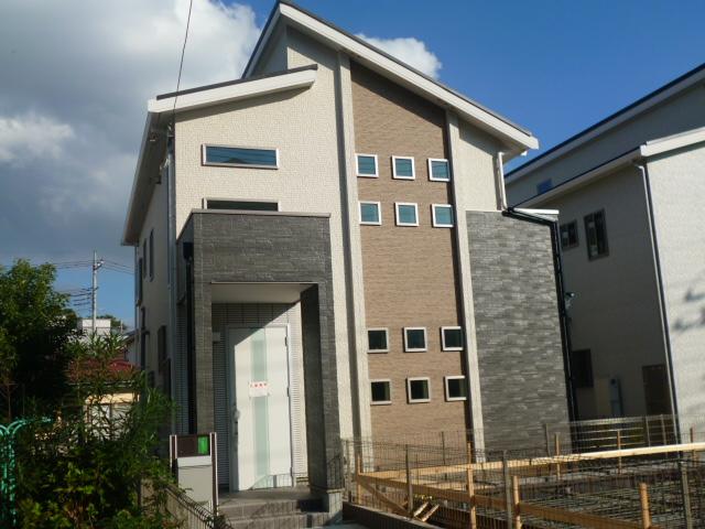 Local appearance photo. 1 Building: local (October 2012) shooting