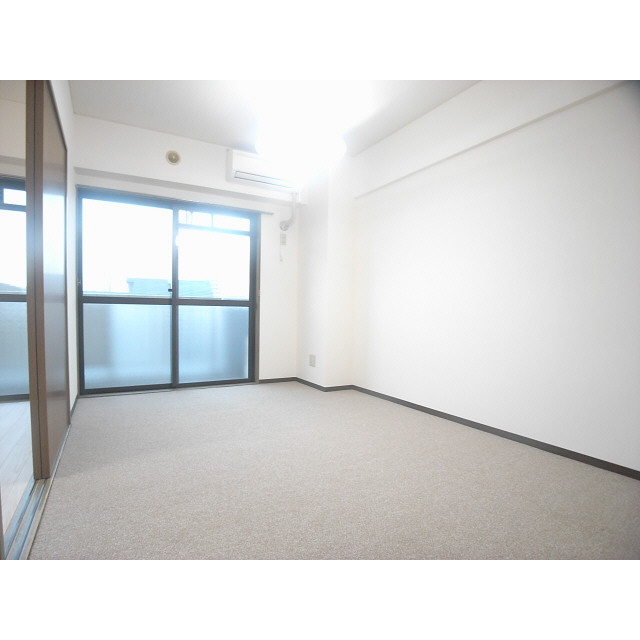 Other room space. Western style room