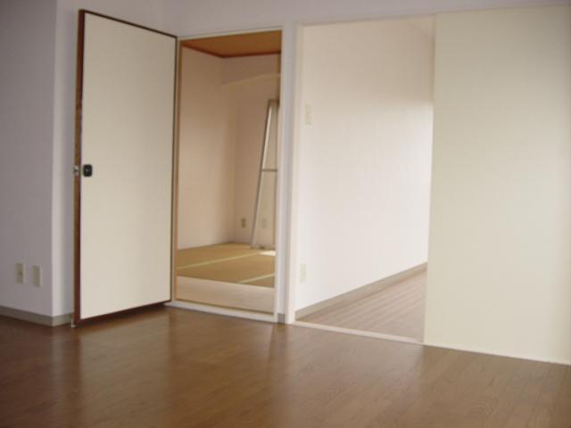 Living and room