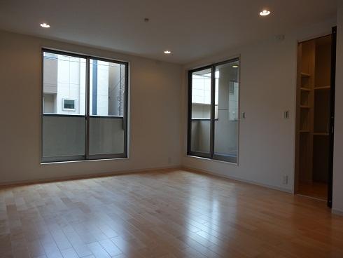 Same specifications photos (living). ( Building) same specification