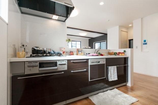 Same specifications photo (kitchen). Kitchen construction cases (same specifications)