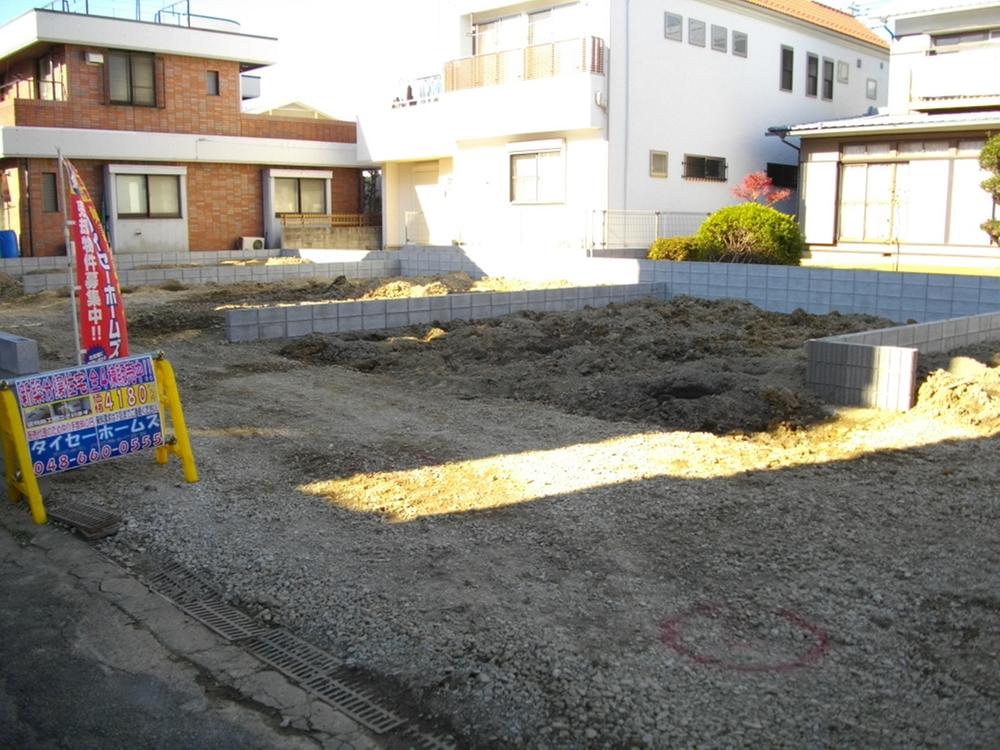 Local appearance photo. Local (11 May 2013) Shooting