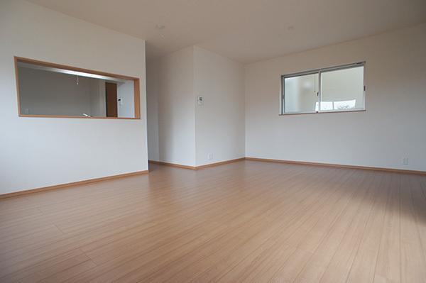 Living. Indoor (10 May 2013) Shooting 1 Building