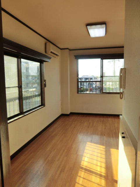 Living and room
