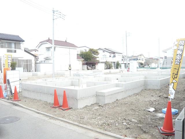 Local appearance photo. From 6 Building to provide a garden on the south side 10 Building.