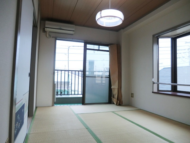 Living and room