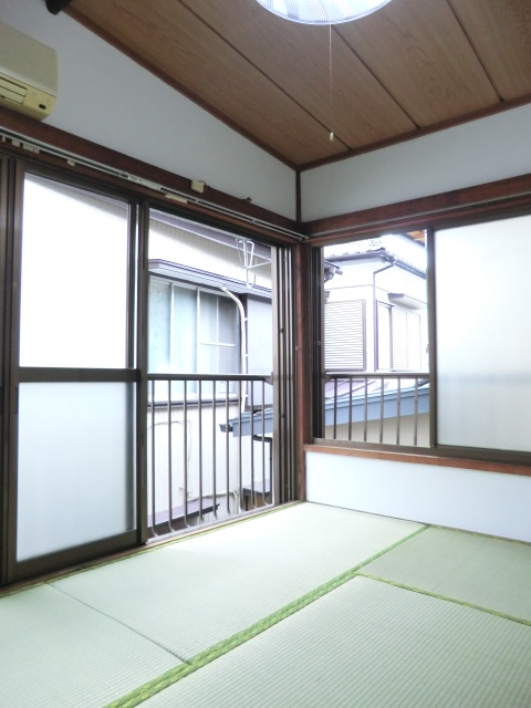 Living and room
