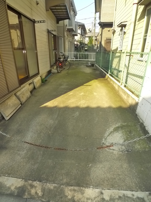 Parking lot