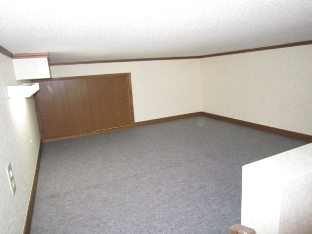 Other room space