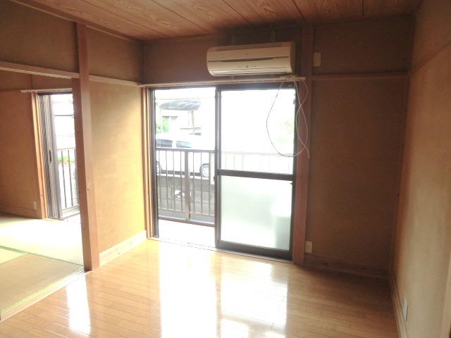 Living and room