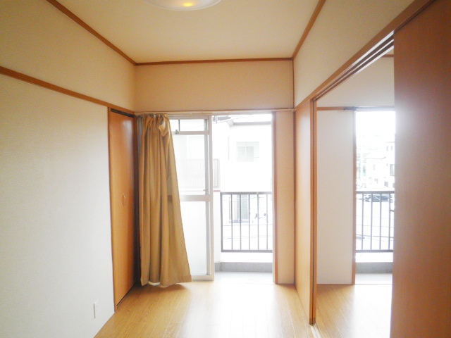 Living and room