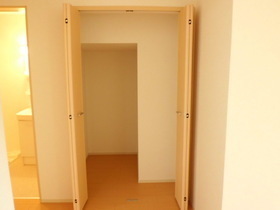 Receipt. Closet (complete image)