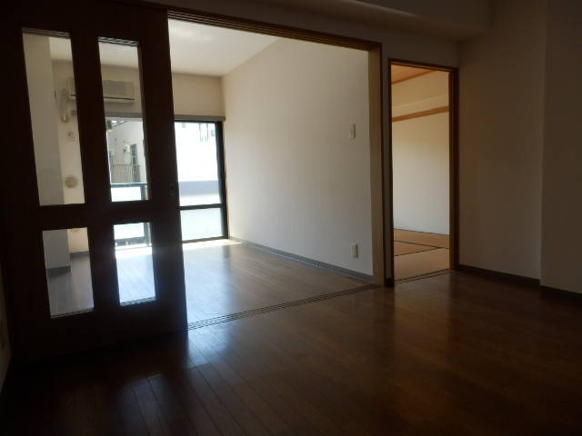 Living and room