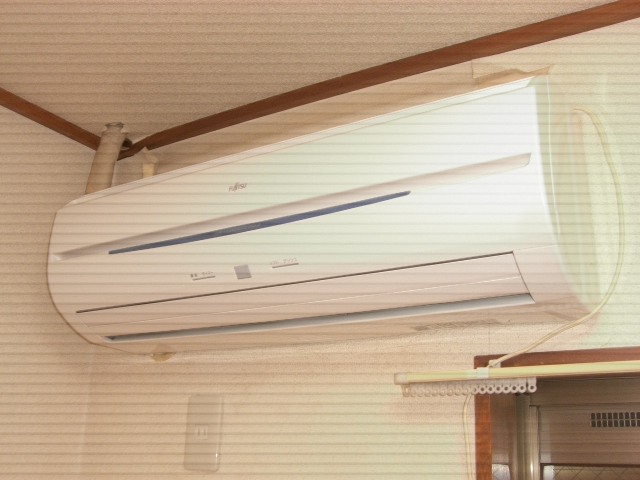 Other room space. Air-conditioned, It is safe even in winter even in summer. 