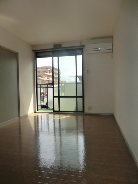 Living and room