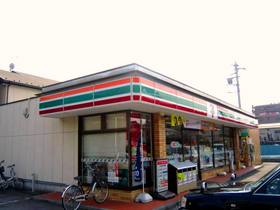 Convenience store. Seven-Eleven (convenience store) to 400m
