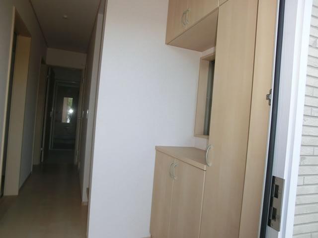 Entrance. Local (10 May 2013) Shooting