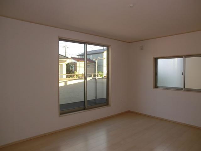 Non-living room. Indoor (10 May 2013) Shooting