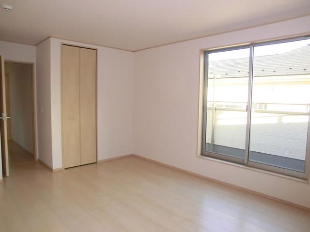 Non-living room. Indoor (10 May 2013) Shooting